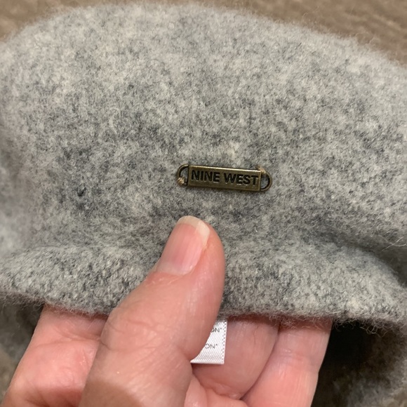 Nine West Wool Beret With Pom Pom - Picture 3 of 6